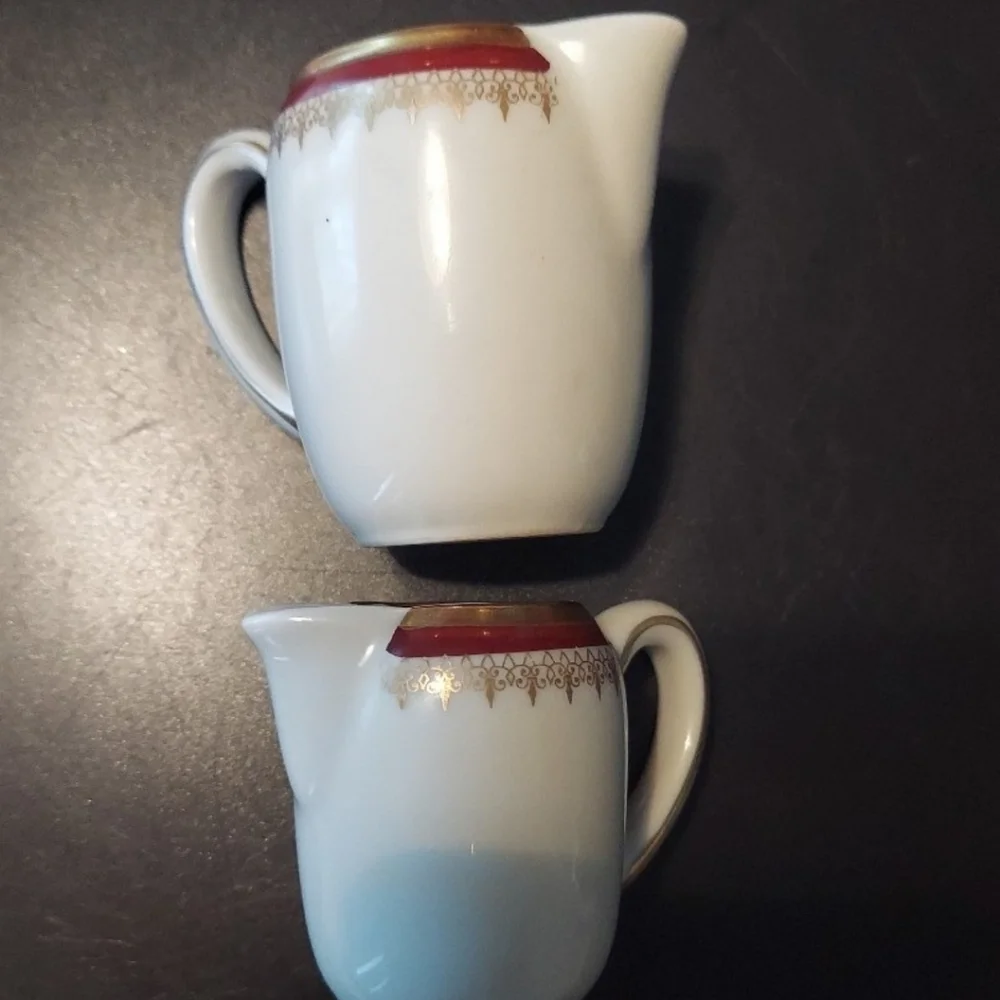 1920s Suisse Langenthal Petite Porcelain Creamer Service Set Of 2 UNUSED
